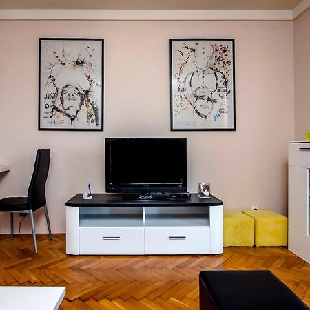 Appartamento Apartman Bellana Rovigno Esterno foto