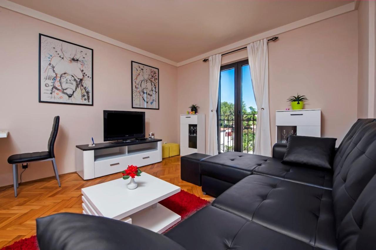 Appartamento Apartman Bellana Rovigno Esterno foto
