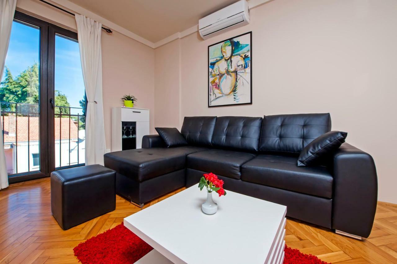 Appartamento Apartman Bellana Rovigno Esterno foto