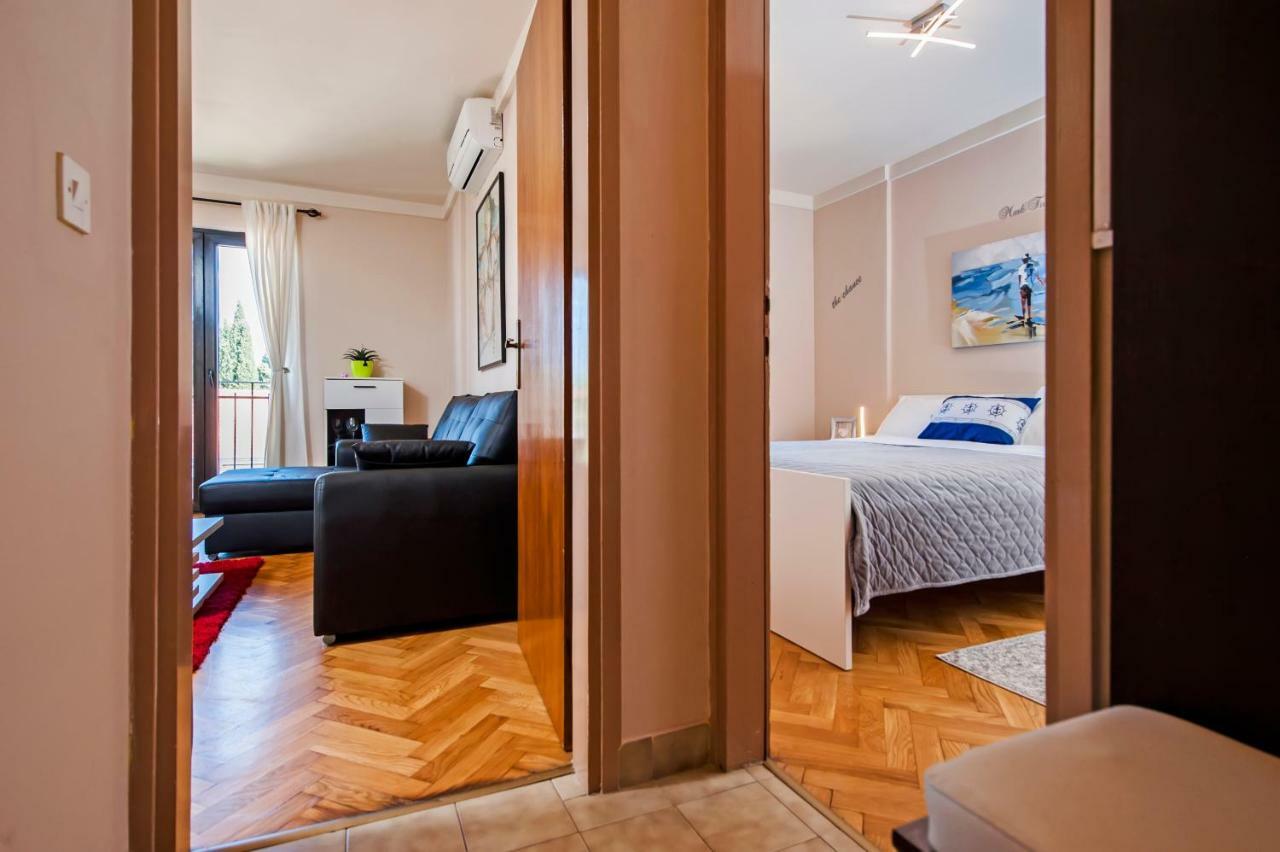 Appartamento Apartman Bellana Rovigno Esterno foto