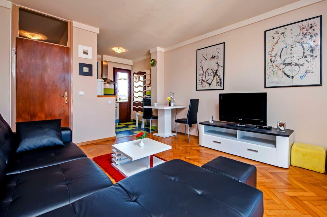 Appartamento Apartman Bellana Rovigno Esterno foto